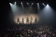 わーすた「The World Standard ～夢があるからついてきてね～」東京・Zepp DiverCity公演の様子。