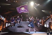 人気画像10位は「エビ中ツアー『今、君とここにいる』初日、4thアルバム全曲披露で新たな一歩」より、「私立恵比寿中学 IDOL march HALLTOUR 2017~今、君とここにいる~」初日公演の様子。