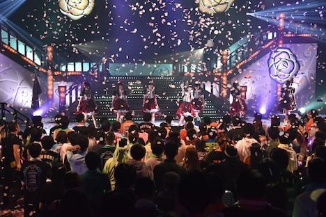 「私立恵比寿中学 IDOL march HALLTOUR 2017～今、君とここにいる～」初日公演の様子。