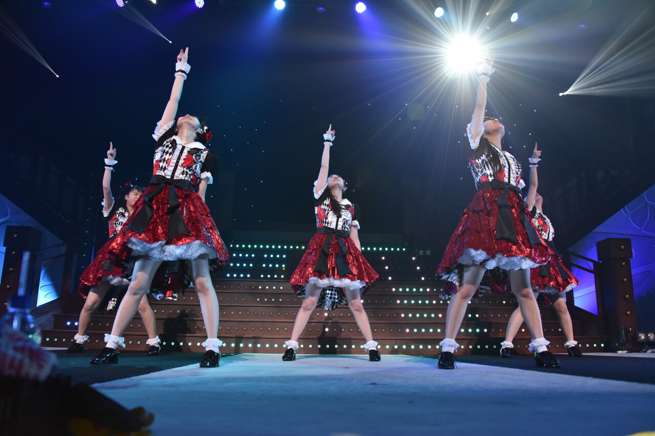 エビ中ツアー「今、君とここにいる」初日、4thアルバム全曲披露