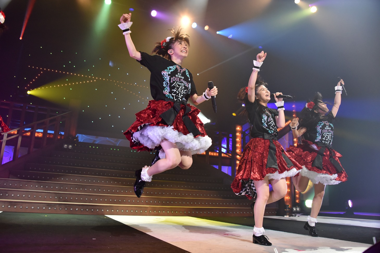 「私立恵比寿中学 IDOL march HALLTOUR 2017～今、君とここにいる～」初日公演の様子。