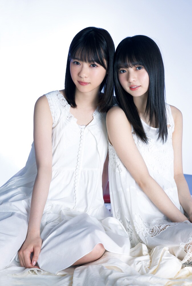 左から西野七瀬、齋藤飛鳥。 - 「スピリッツ」に乃木坂46西野