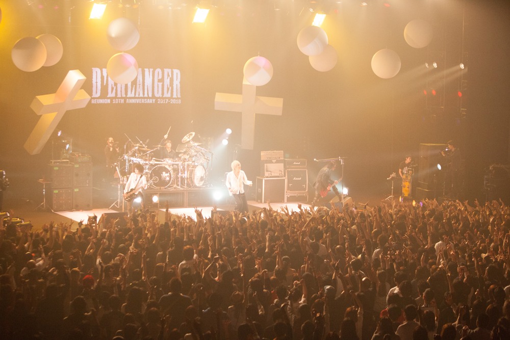 D'ERLANGER「REUNION 10th ANNIVERSARY -薔薇色の激情-」の様子。（撮影：松田隆）