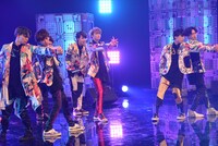 スタジオライブの様子。(c)フジテレビ