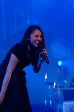 「阿部真央らいぶNo.7」ファイナル東京国際フォーラム ホールA公演の様子。（撮影：緒方秀美）