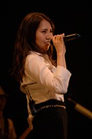 「阿部真央らいぶNo.7」ファイナル東京国際フォーラム ホールA公演の様子。（撮影：緒方秀美）