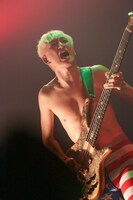 たなしん（B, Cho）（Photo by watanabe 'kool' syo）