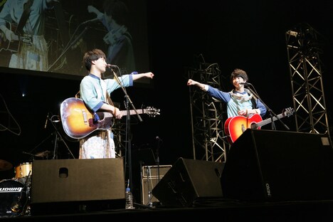 さくらしめじ（撮影：埼玉泰史 / ハヤシサトル）