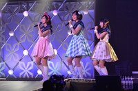 「Tokyo 7th シスターズ 3rd Anniversary Live 17'→XX -CHAIN THE BLOSSOM- in Makuhari Messe」の様子。