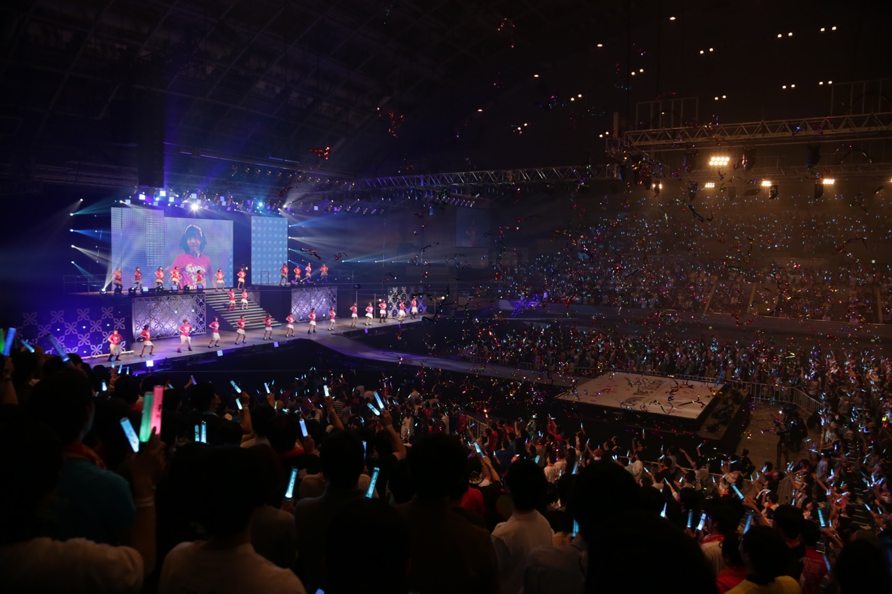 「Tokyo 7th シスターズ 3rd Anniversary Live 17'→XX -CHAIN THE BLOSSOM- in Makuhari Messe」の様子。