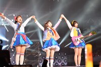 「Tokyo 7th シスターズ 3rd Anniversary Live 17'→XX -CHAIN THE BLOSSOM- in Makuhari Messe」の様子。