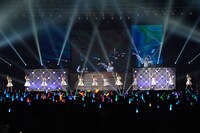 「Tokyo 7th シスターズ 3rd Anniversary Live 17'→XX -CHAIN THE BLOSSOM- in Makuhari Messe」の様子。