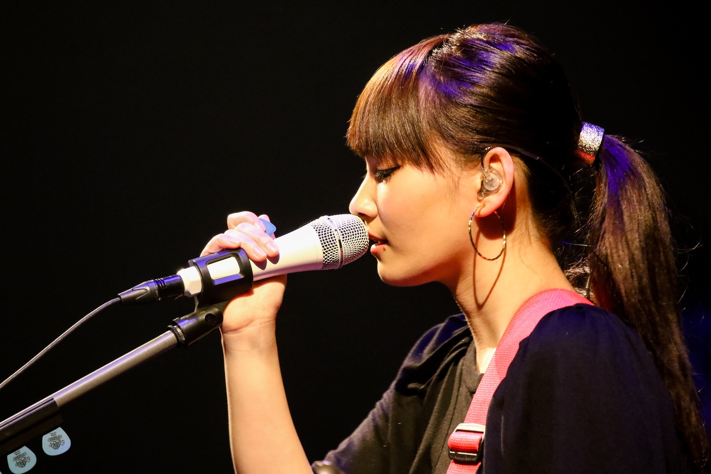 佐藤千亜妃（Vo, G）（Photo by Viola Kam [V'z Twinkle]）