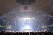 「ClariS 1st 武道館コンサート ～2つの仮面と失われた太陽～」の様子。