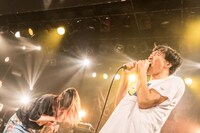 左から大森靖子、の子。（Photo by Masayo）