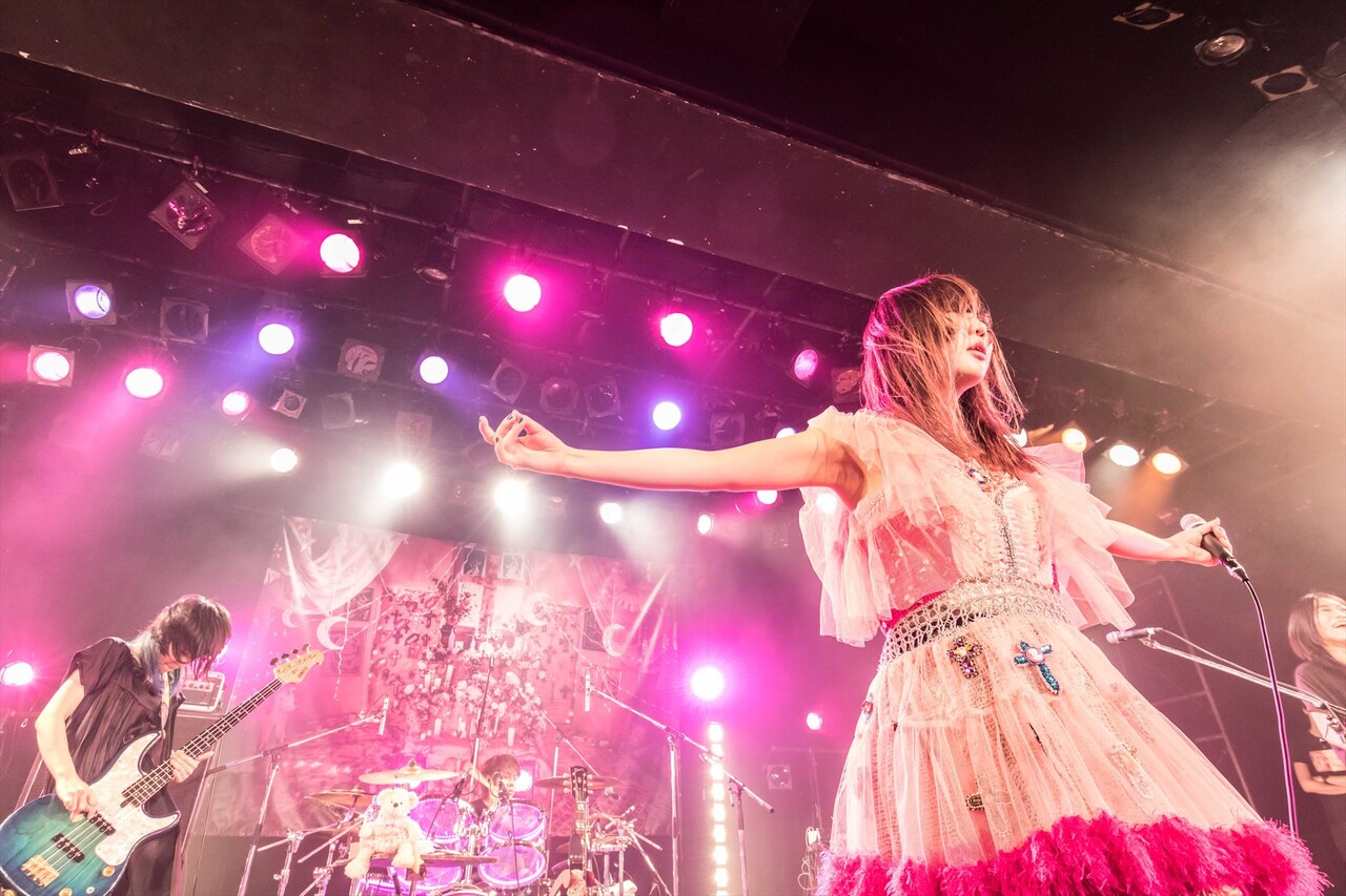 新品　ロックもできないくせにっ　神聖かまってちゃん×大森靖子 神聖かまってちゃんと大森靖子が7年ぶりツーマン「ロックも