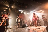 「ガイア編」での大森靖子のライブの様子。（Photo by Masayo）