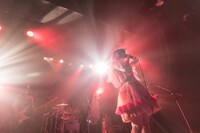 「ガイア編」での大森靖子のライブの様子。（Photo by Masayo）