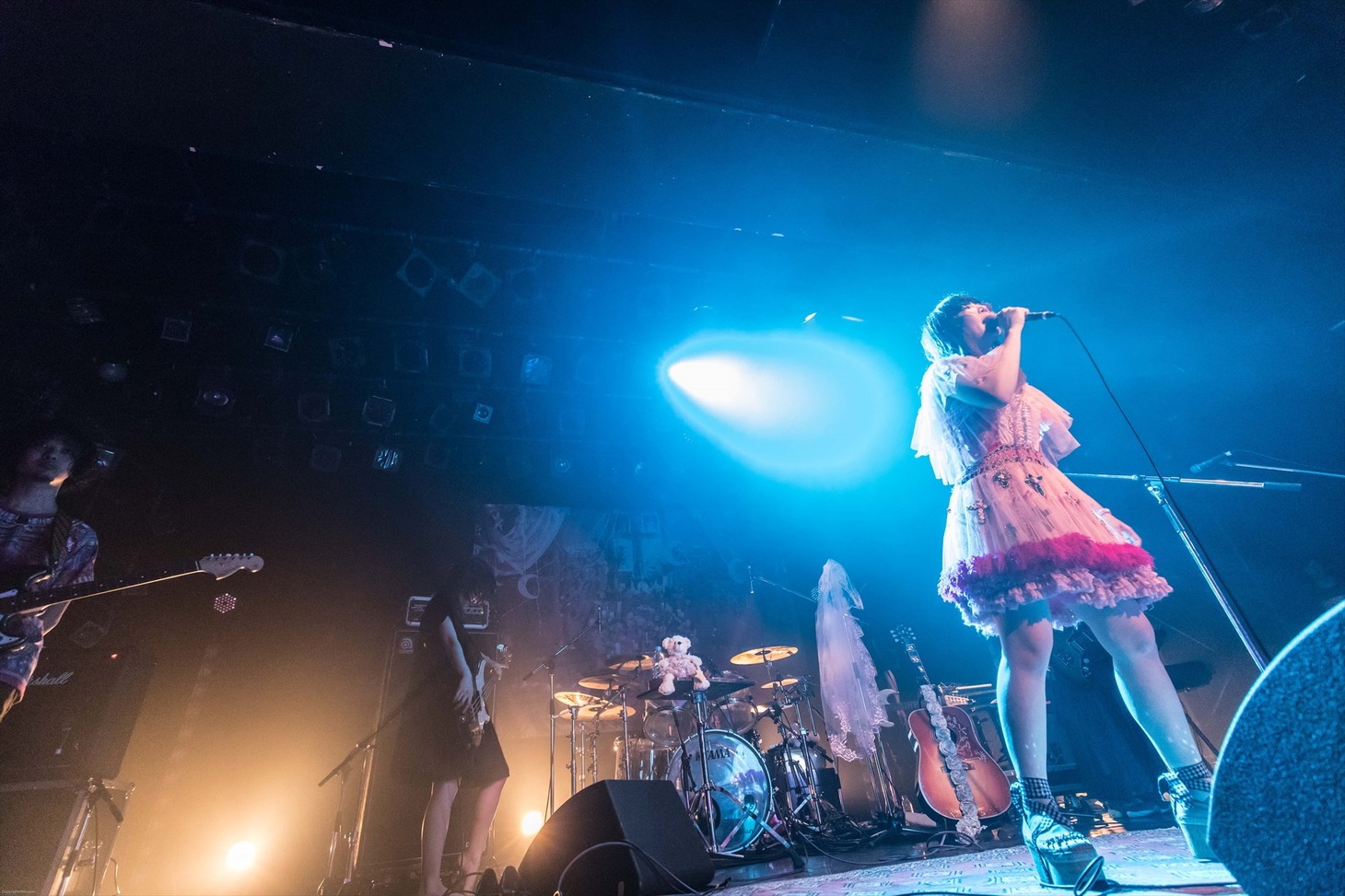 「ガイア編」での大森靖子のライブの様子。（Photo by Masayo）