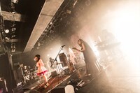 「ガイア編」での大森靖子のライブの様子。（Photo by Masayo）