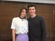 マギーとショーン・メンデス。