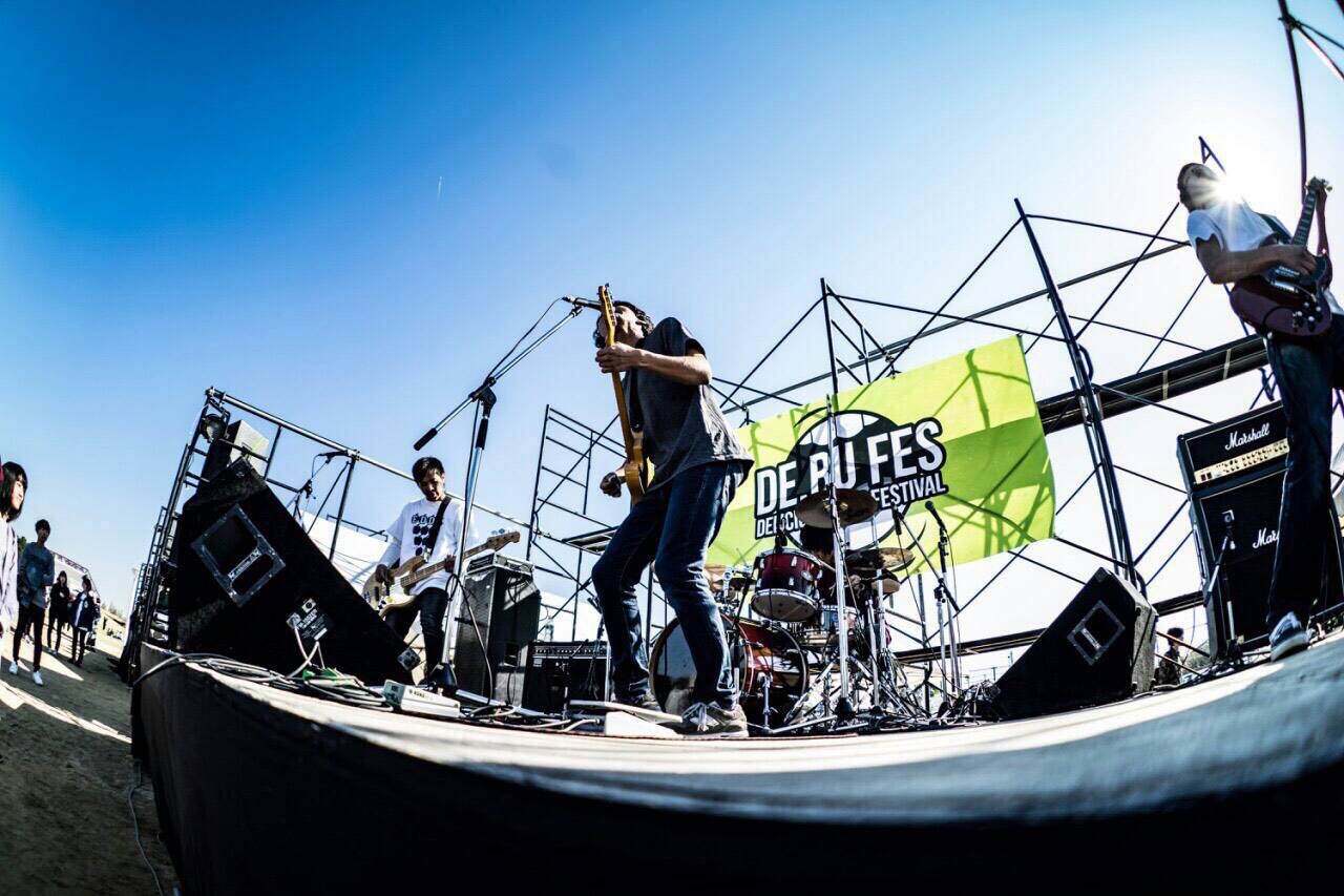 moon drop、ベーシスト小山貴大の脱退に伴いメンバー公募