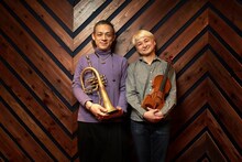 TOKUとNAOTO。（撮影：竹下智也）