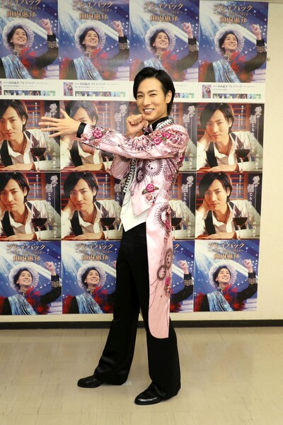 山内惠介（写真提供：ビクターエンタテインメント）
