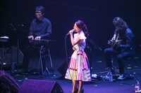 「FM802 SPECIAL LIVE 紀陽銀行 presents REQUESTAGE 15」に出演した上白石萌音のライブの様子。