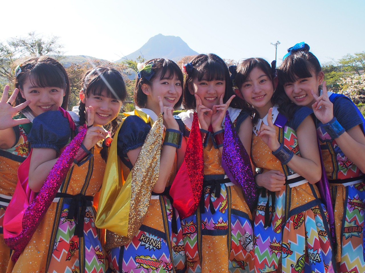 ばってん少女隊（写真提供：スターダスト音楽出版）