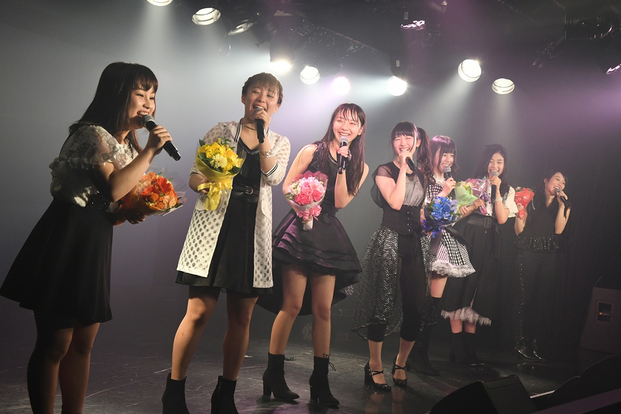 転校少女歌撃団「定期公演 2017 ～私立元麻布学園祭 Vol.5～」東京・AKIBAカルチャーズ劇場公演の様子。（撮影：古川朋久）