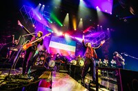 BRADIO「FREEDOM tour 2017」最終公演の様子。