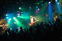 LILI LIMIT（撮影：ハタサトシ）