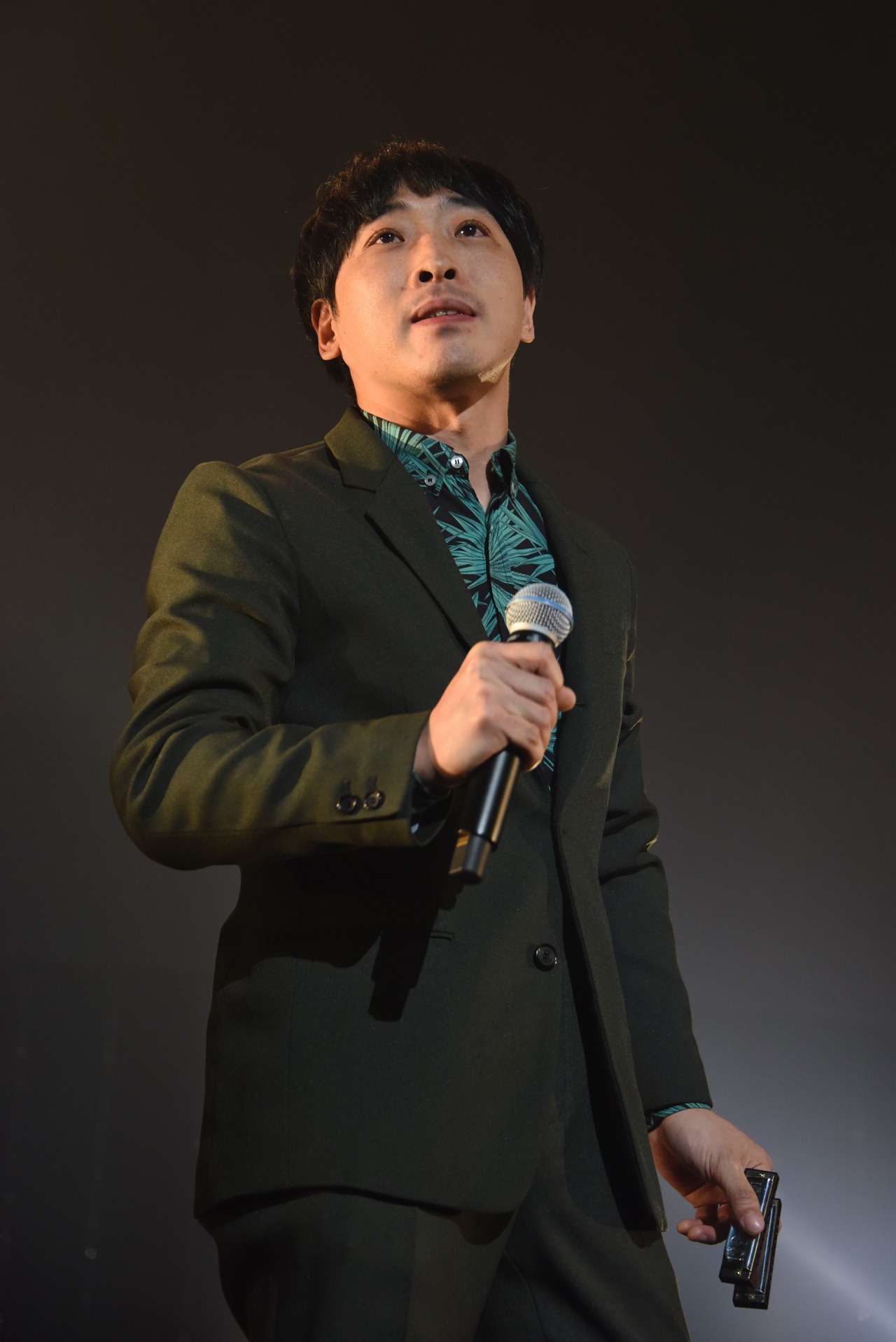 スペシャルゲストの堂島孝平。