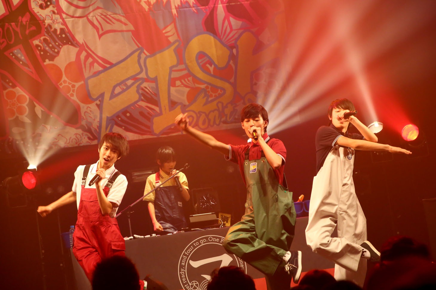 MAGiC BOYZ（Photo by Shigeo Kosaka）