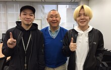 電波少女と松村邦洋。