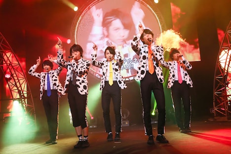 M!LK（撮影：笹森健一）