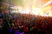 たこやきレインボーのツアー初日公演の様子。