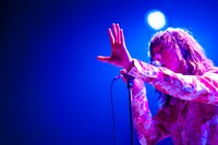 渋谷龍太（Vo）（Photo by MAYUMI -kiss it bitter-）