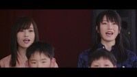 AKB48「願いごとの持ち腐れ」のミュージックビデオのワンシーン。