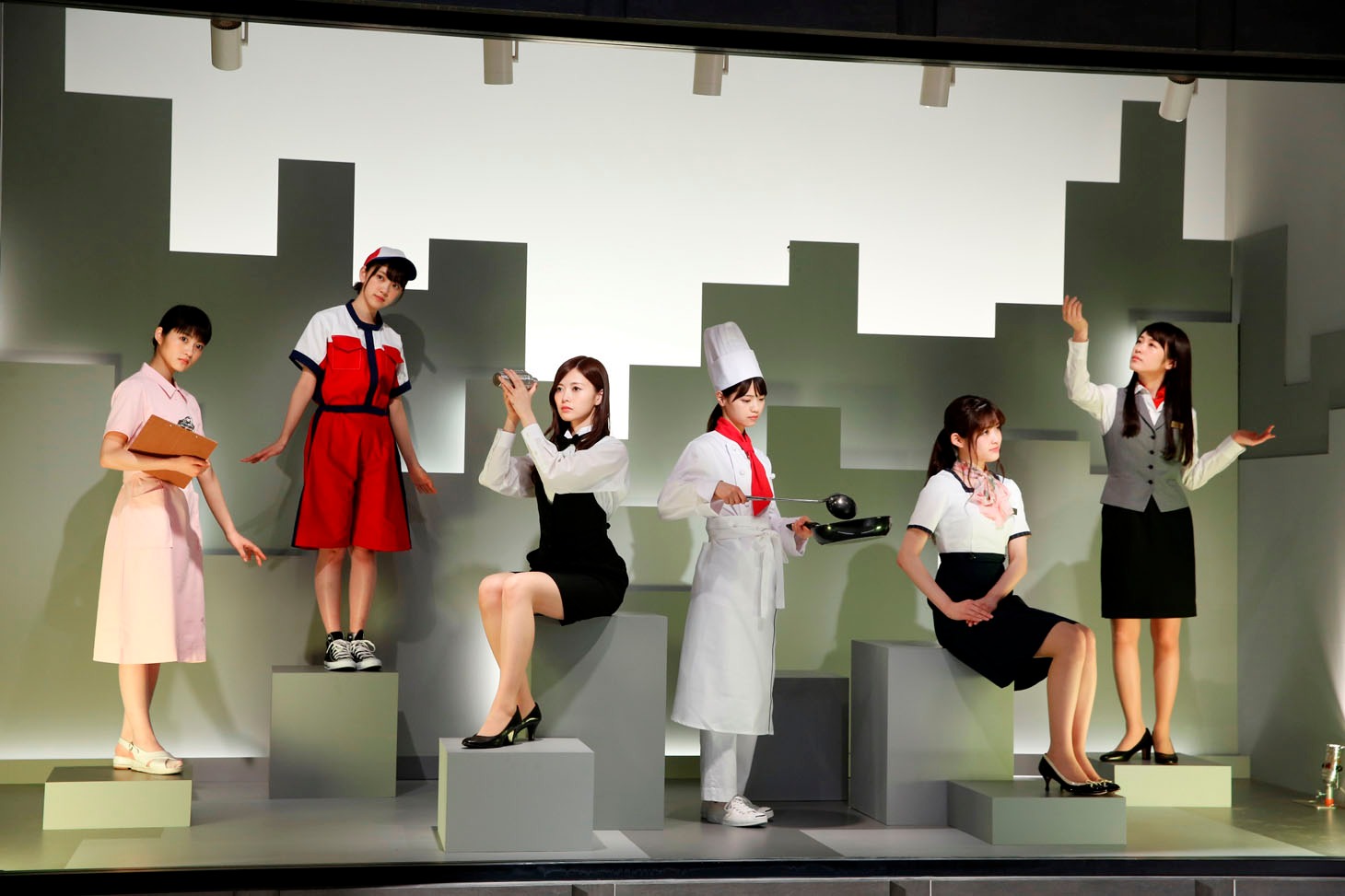 CM「かわいい制服篇」の撮影の様子。