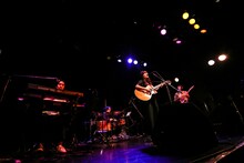 あいみょん「“愛を伝えたいだとか” SPECIAL LIVE」の様子。（撮影：笹森健一）