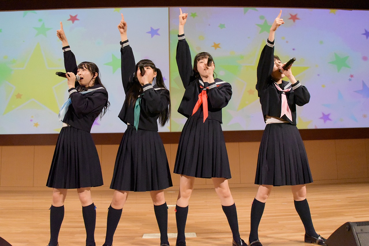 試験を終えた宣伝部員へのご褒美として「ぐーすかP」を披露するときめき▽宣伝部。