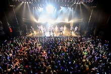 SUPER★DRAGONのツアー最終公演の様子。