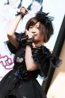 松脇朱里（写真提供：ポニーキャニオン）