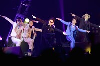 RADIO FISH（撮影：半田安政）