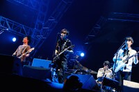 UNIOSON SQUER GARDENとスガシカオ。（撮影：西槇太一）