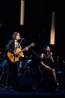 高野寛と畠山美由紀。（撮影：仁礼博）