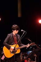 富澤タク（撮影：仁礼博）