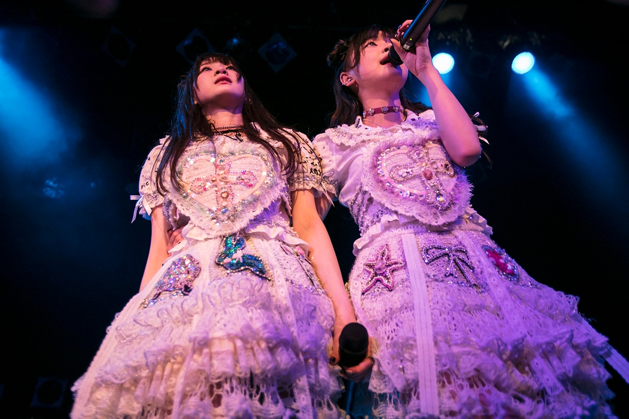 The Idol Formerly Known As LADYBABYと大森靖子のツーマンライブ「ネオ・ダダイズムパレード Vol.2」東京・WWW X公演の様子。（Photo by YUKI SHIMBO）